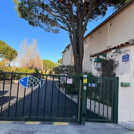 Coup De Coeur Apartment Grimaud Exterior photo